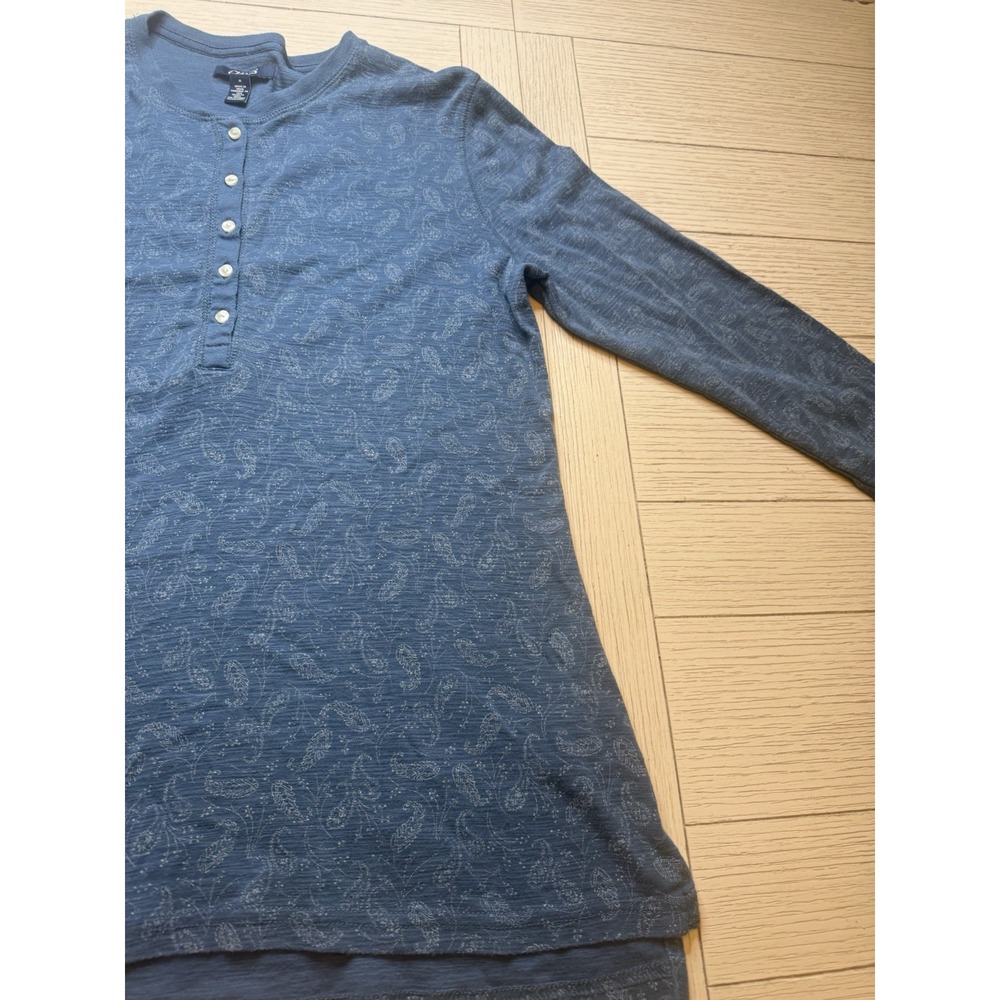 Chaps Women's Sz. M Navy Paisley‎ Print Long Sleeve Henley Shirt 100% Cotton - Picture 6 of 9